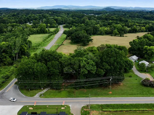 507 Burnt Hickory Rd SE, Cartersville, GA 30120