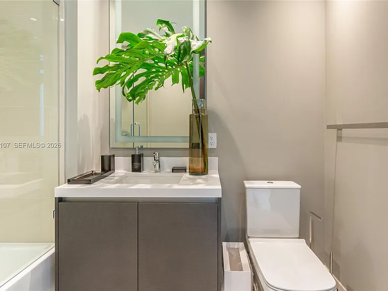 851 NE 1st Ave #Penthouse 4611-4611 — Photo 58
