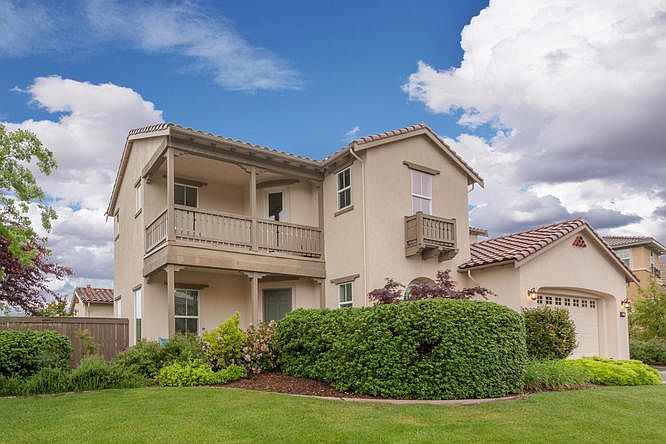 1st image of 4938 Village Green Dr