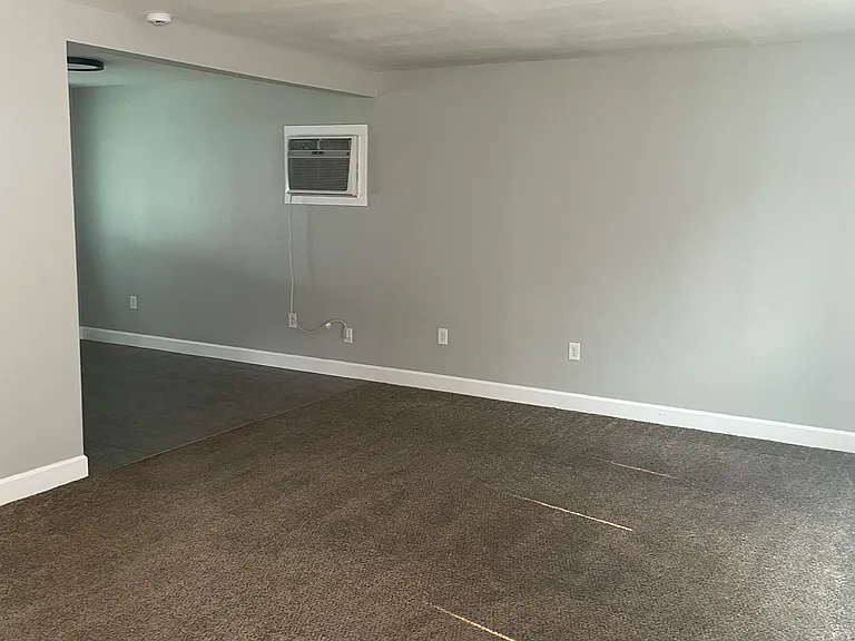 1427 Kimball Ave — Photo 10