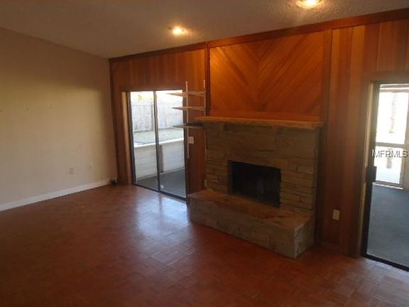 3rd image of 824 Maraval Ct