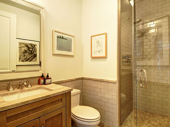5th image of 15 Church St #W-202