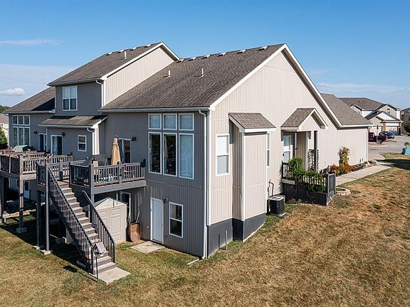 3rd image of 4418 N 106th Ter