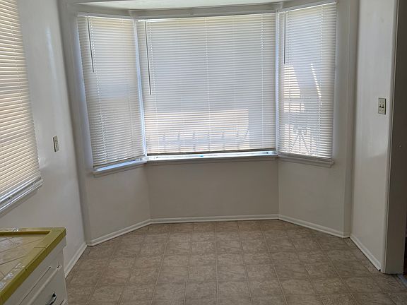 5th image of 846 Centinela Ave APT 1