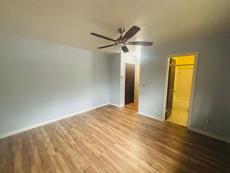 900 SW 62nd Blvd #G37 — Photo 22
