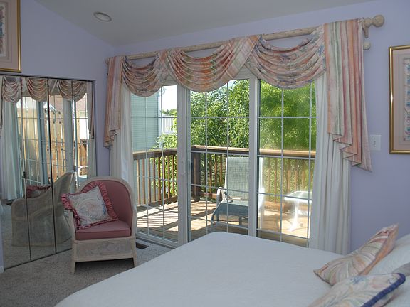 Master Bedroom & Deck