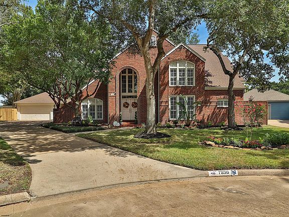 4th image of 7830 Villa Palms Dr