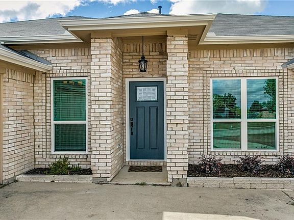 2nd image of 329 Hardwicke Ln
