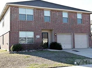 407 Spurlock Dr, Krum, TX 76249