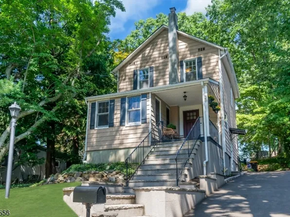 44 St Johns Pl, Fanwood Boro, NJ 07023