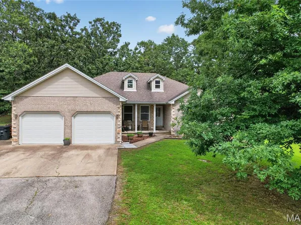 24450 Remington Ln, Lebanon, MO 65536
