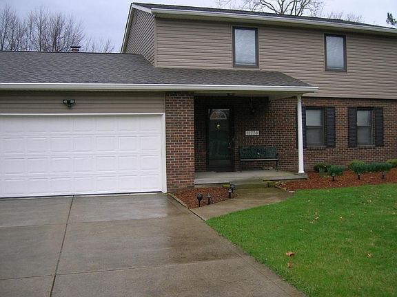 3rd image of 11770 Willow View Ct NW