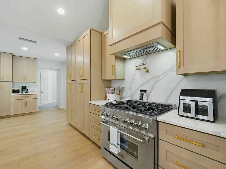 1845 Branch Valley Dr — Photo 17