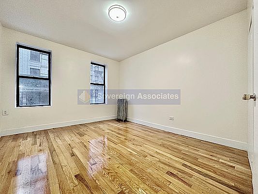 3rd image of 645 W 160th St #1B1