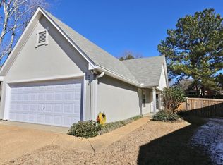 208 Shadow Lake Dr N, Clinton, MS 39056