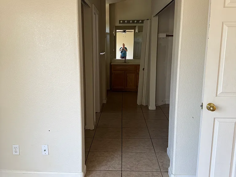 2180 Bridle Creek Cir — Photo 9