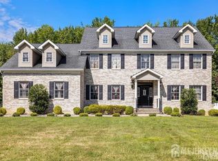 41 Arizona Ave, Old Bridge, NJ 08857