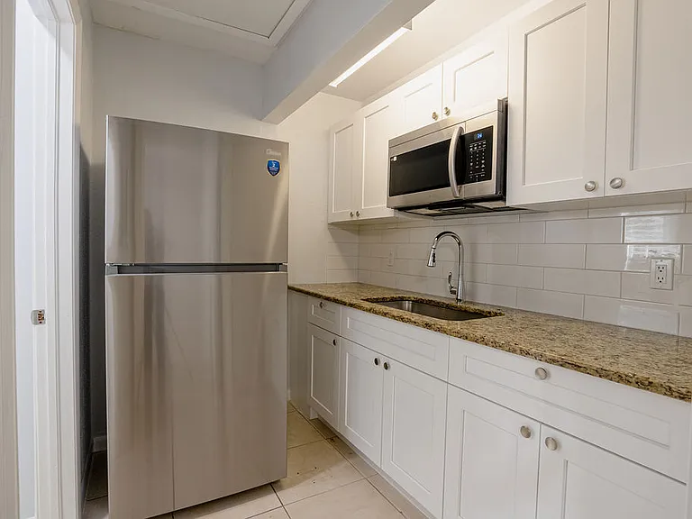 2542 Santa Barbara Blvd #1A — Photo 8