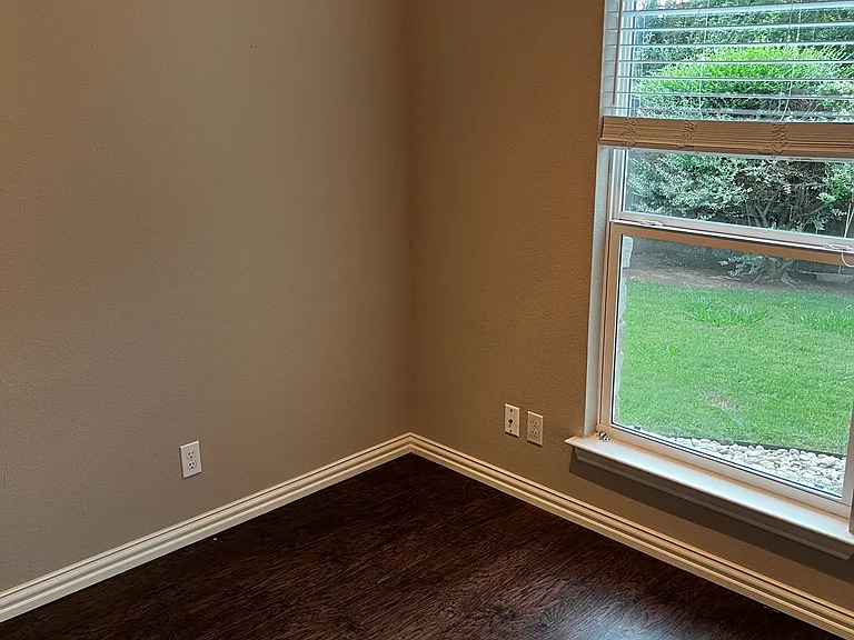 4430 Huntley Dr — Photo 15