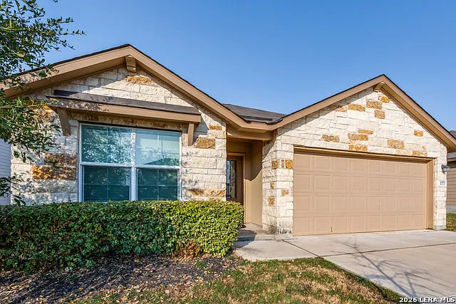 4 bed, 2.0 bath, 1692 sqft, $1,950 — Photo 3