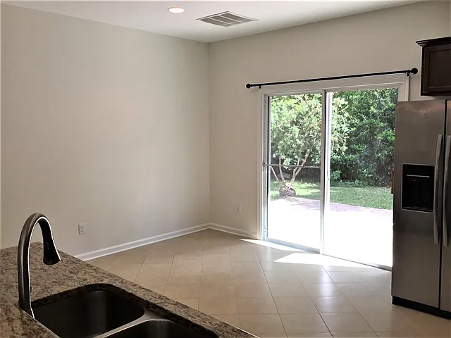 207 Buck Run Way — Photo 4