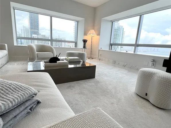 1435 Brickell Ave #3307, Miami, FL 33131