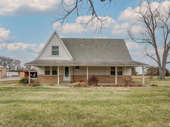 7934 Us Highway 50, Iuka, IL 62849