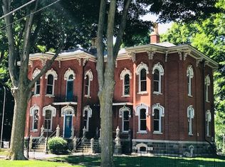 212 W Factory St, Lagrange, IN 46761