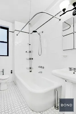 Sold by Bond New York | media 2