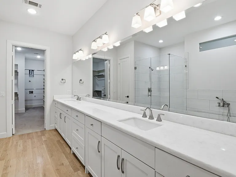 6431 Del Norte Ln — Photo 8