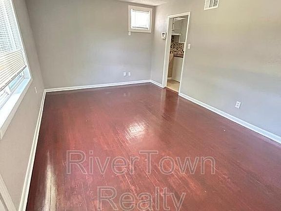 2nd image of 649 Pawnee Ave