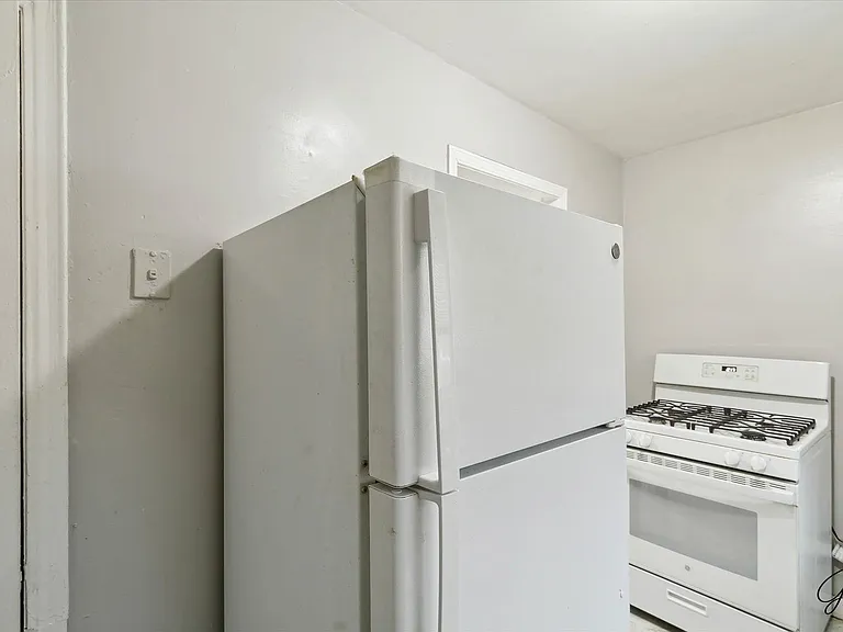 Puritan Manor — Photo 11