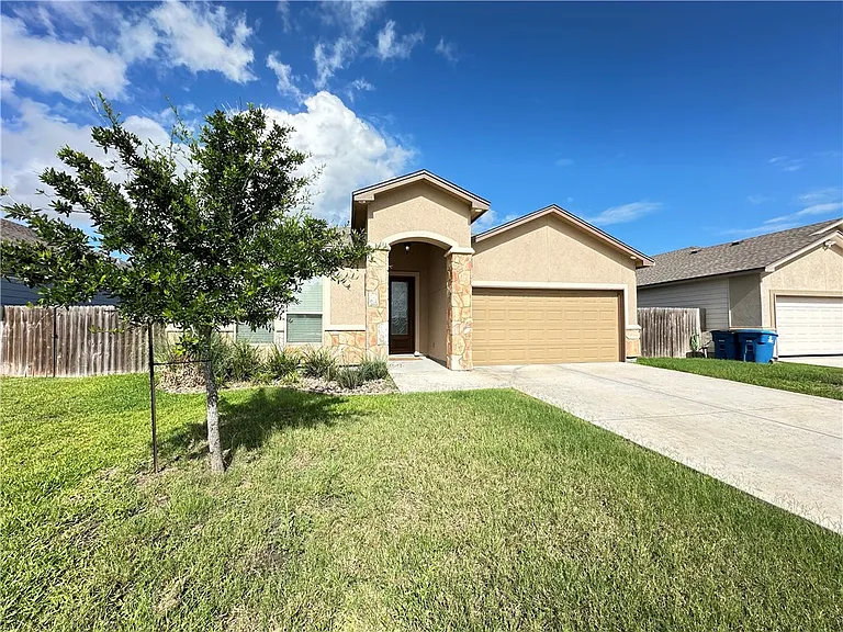 111 Guadalupe Palm Dr — Photo 3