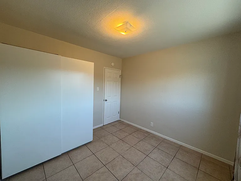 8856 Hoffman St — Photo 12