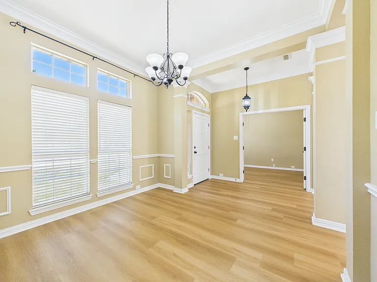 2208 Sagebrush Dr — Photo 6