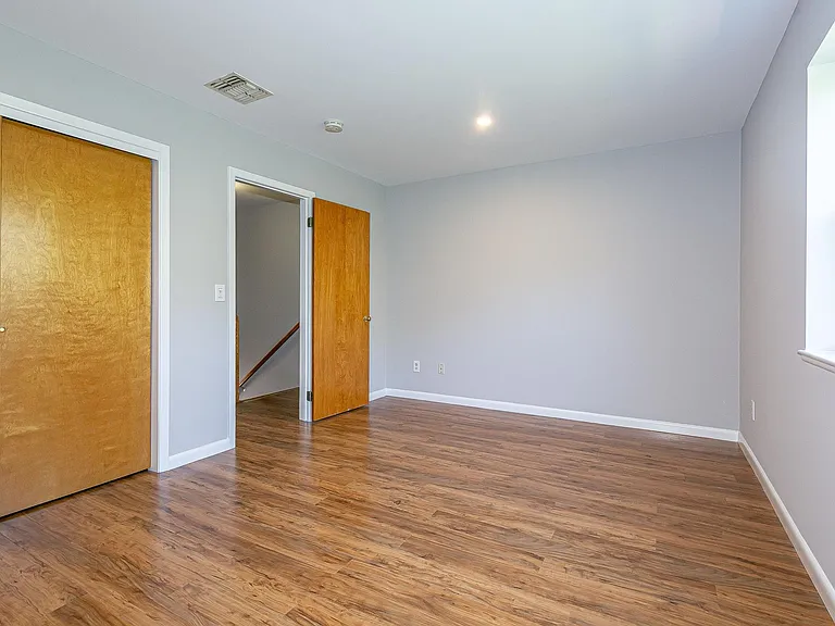 40 Herb Hill Rd #I — Photo 11
