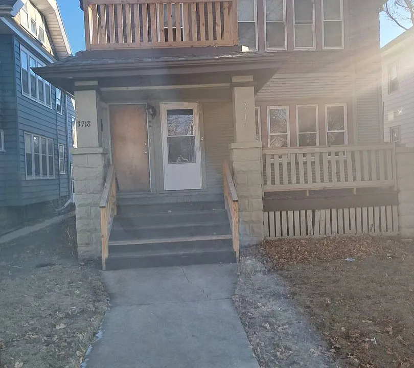 3716 N 17th St