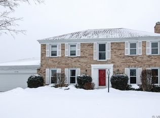 230 Birchwood Dr, Barrington, IL 60010