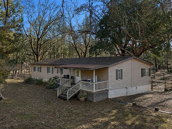 4th image of 1401 Upper River Rd