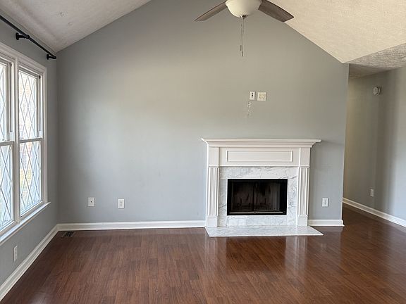 4th image of 1102 Tinnell Rd