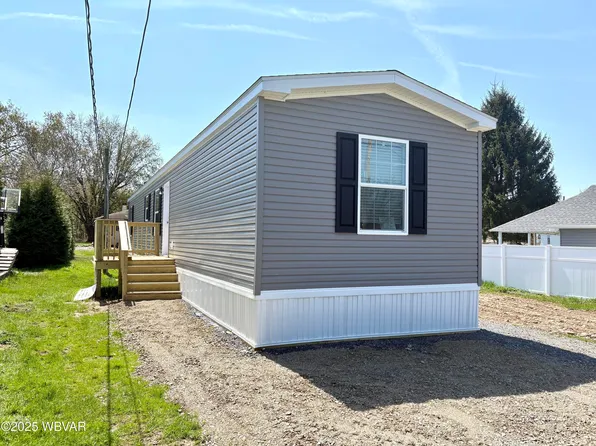 1085 Penn Ave, Jersey Shore, PA 17740