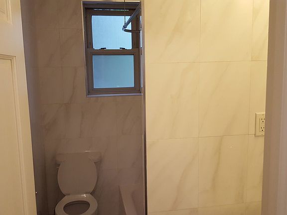 5th image of 4810 43rd St APT 2H