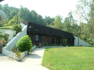 884 Sugar Camp Rd, Wheelersburg, OH 45694