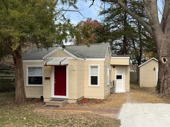 2521 W Harrison Street, Springfield, MO 65802