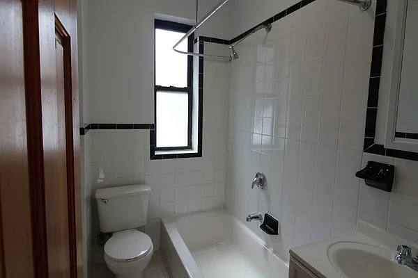 Rented by Voro New York | media 10