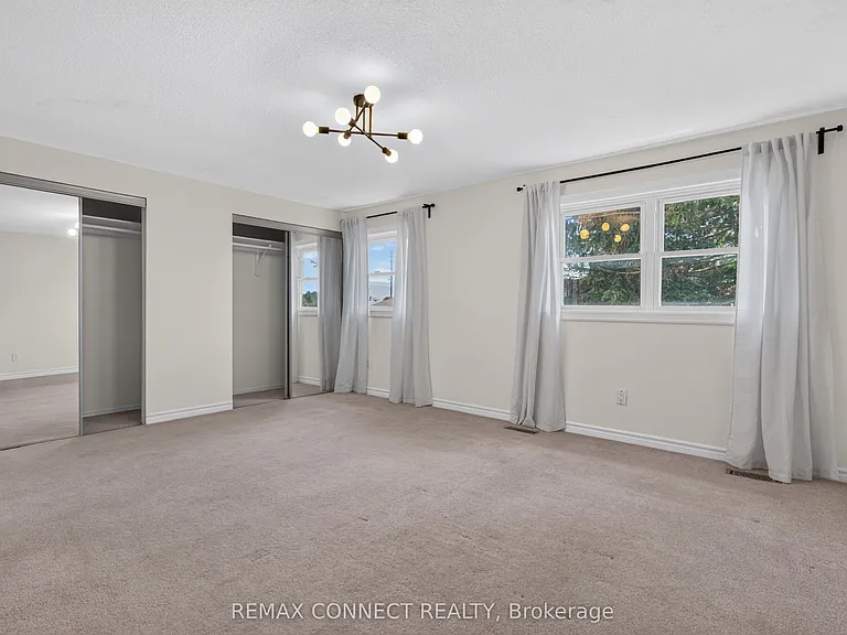 829 Cavan Ct — Photo 18