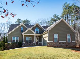 326 Deans Dr, Dawsonville, GA