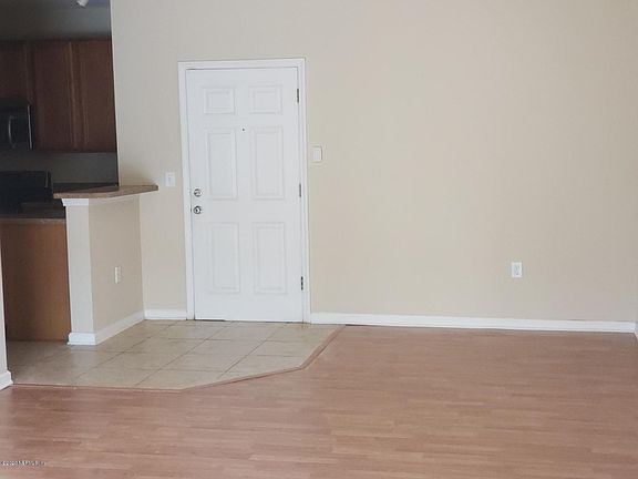 5th image of 6935 Ortega Woods Dr Unit 1