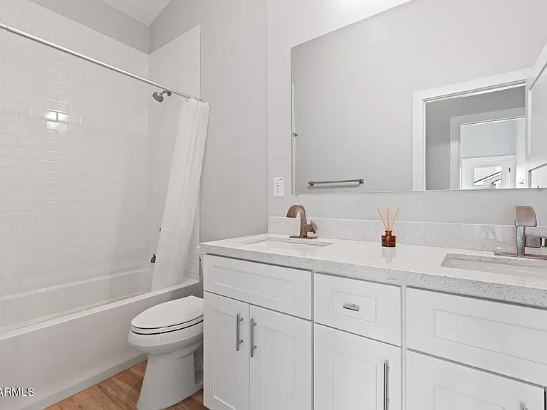 2601 N 27th St #2 — Photo 15