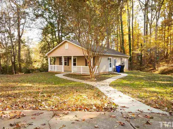 401 Cleveland Dr, Mebane, NC 27302